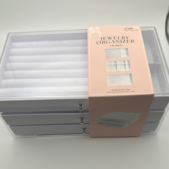 Target Bullseye White Jewelry Organizer - Picture 2 of 8